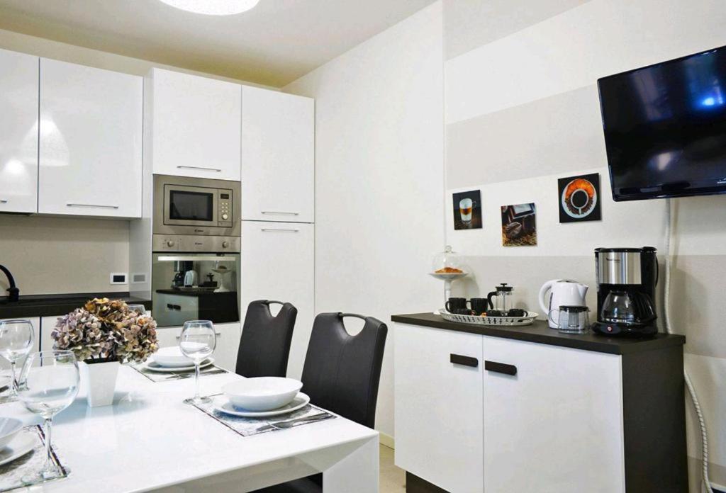 Ventuno - Modern Apartment - Country & Lake Lovere Exterior foto